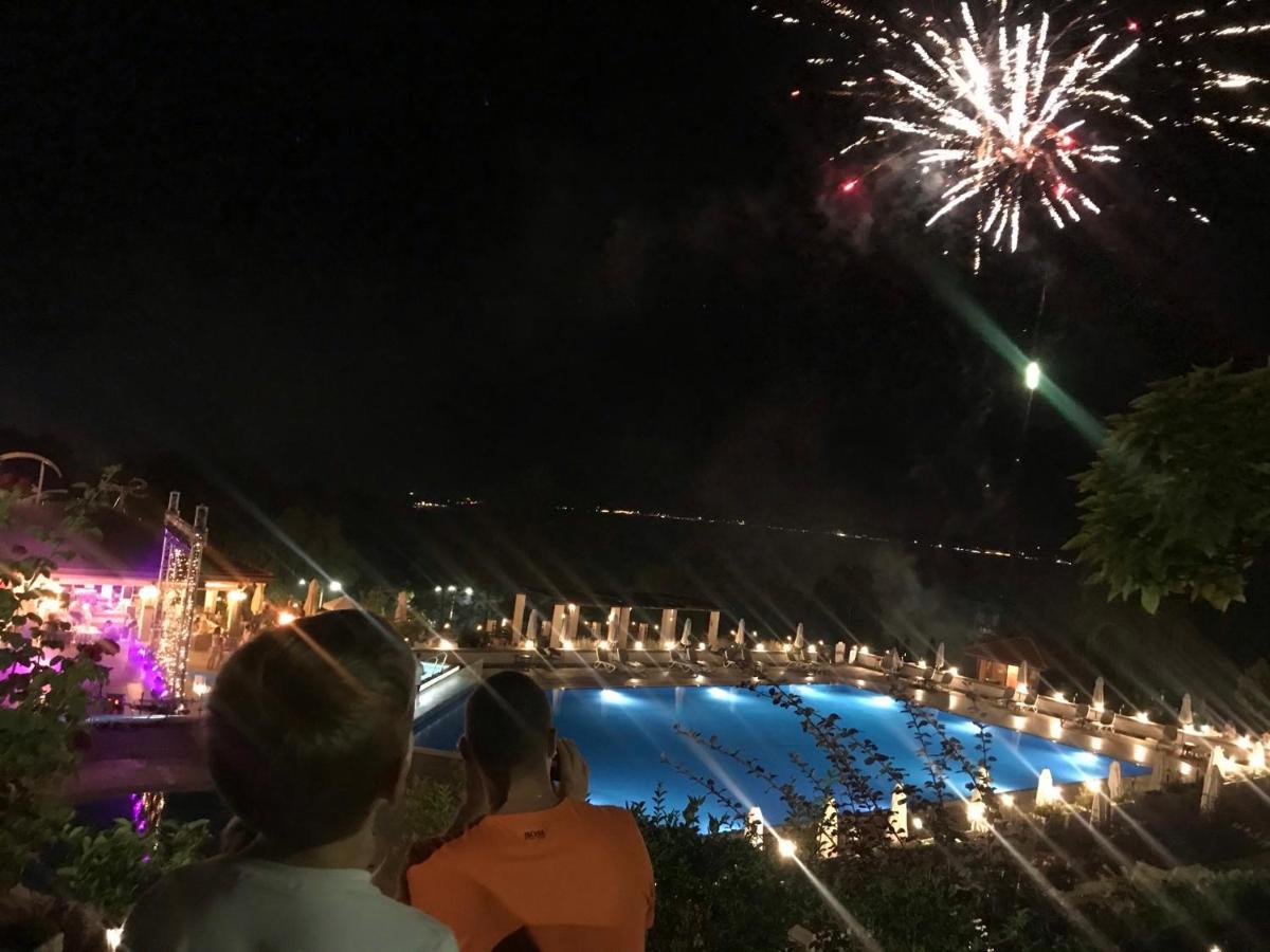 Santa Marina 2-Bedroom Apt. W/ Sea View + Terrace ソゾポル エクステリア 写真